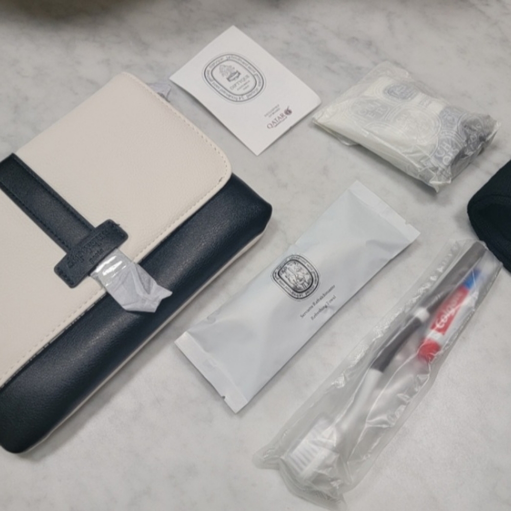 diptyque Paris makeup bag from Qatar Airlines with kit